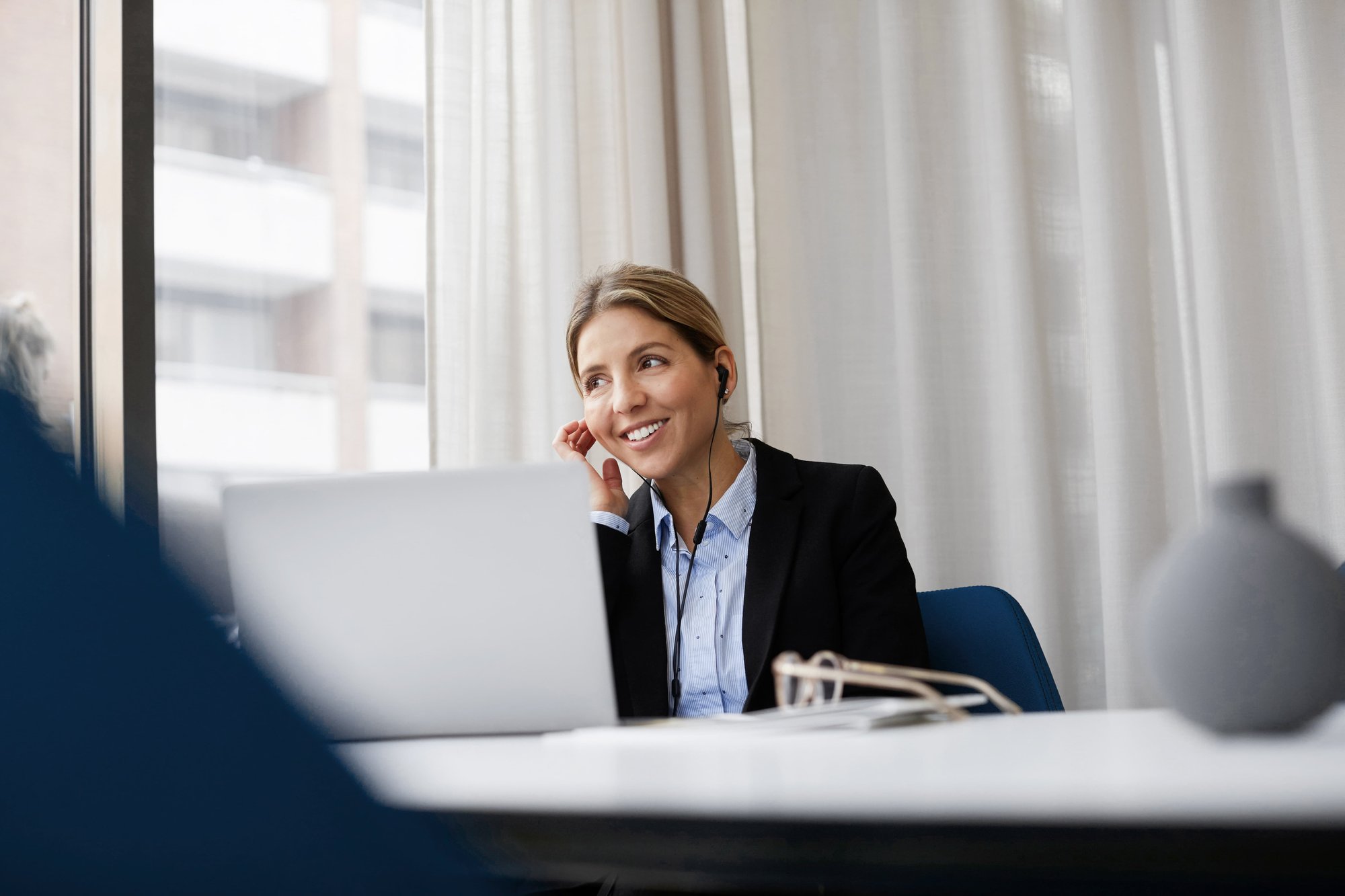 customer-at-work-2